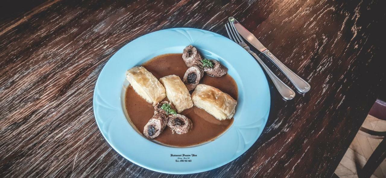 Restaurant Pansion Wien Cierny Brod ภายนอก รูปภาพ
